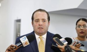 Gobierno dominicano toma medidas para evitar alza en combustibles por conflicto en Irán