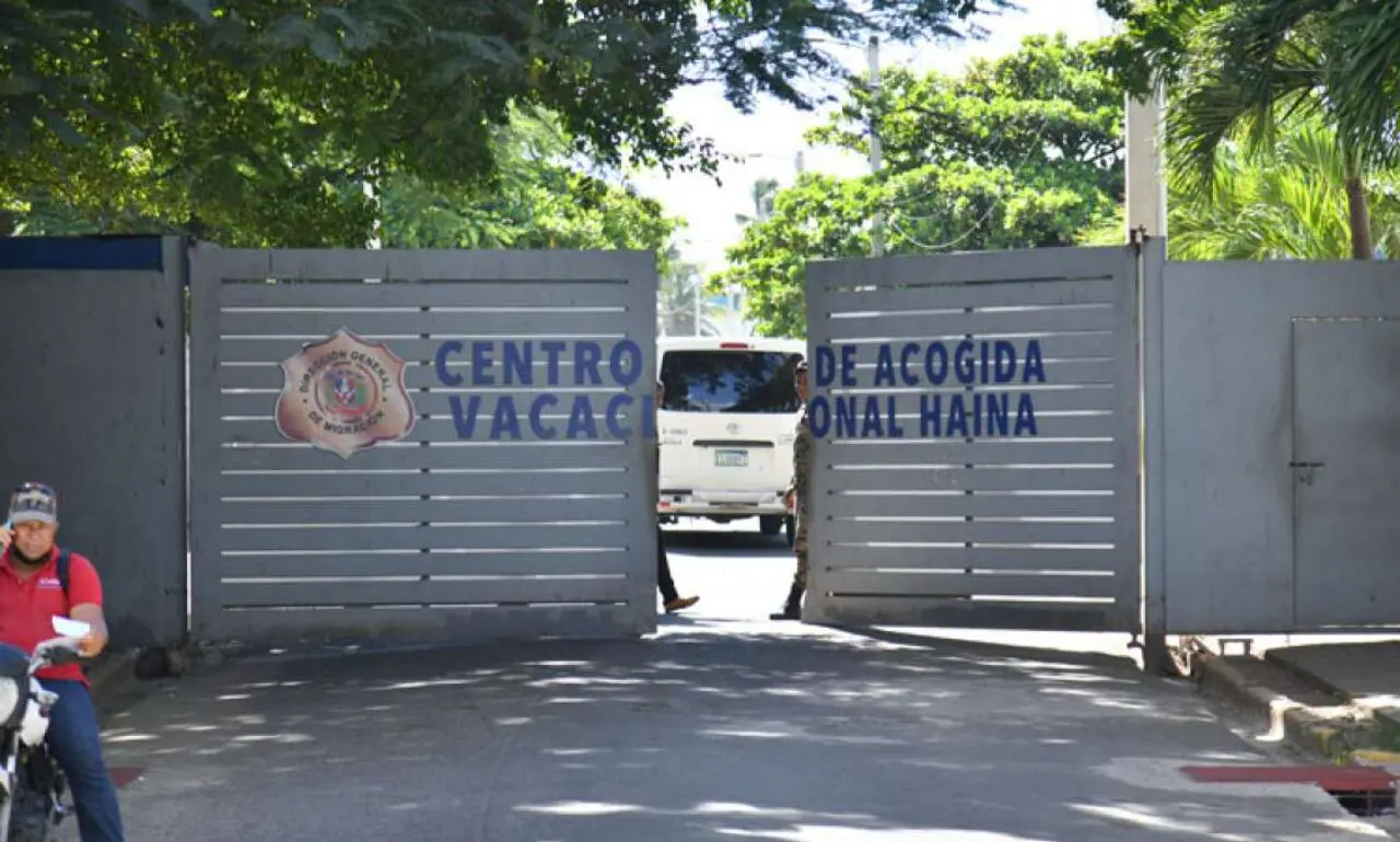 Migración informa fallecimiento de ciudadana estadounidense detenida en centro de retención de Haina