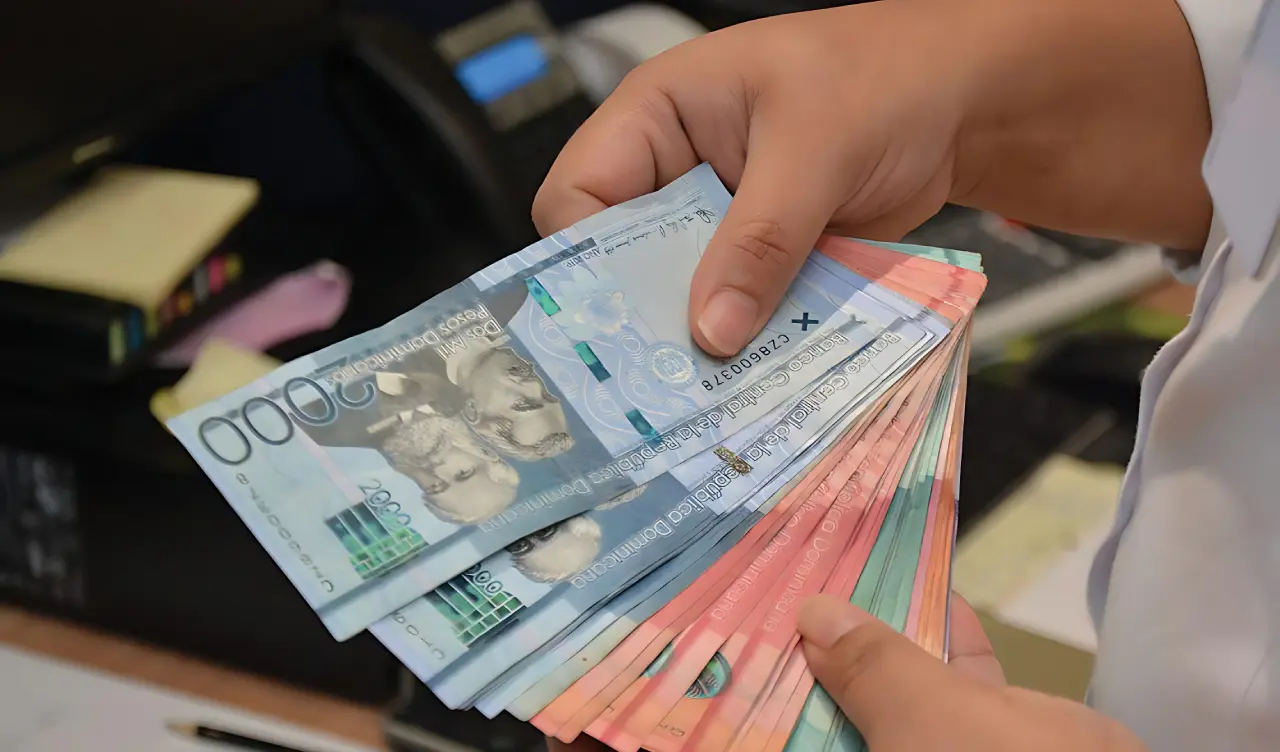 Informe macroeconómico revela señales de cuidado financiero