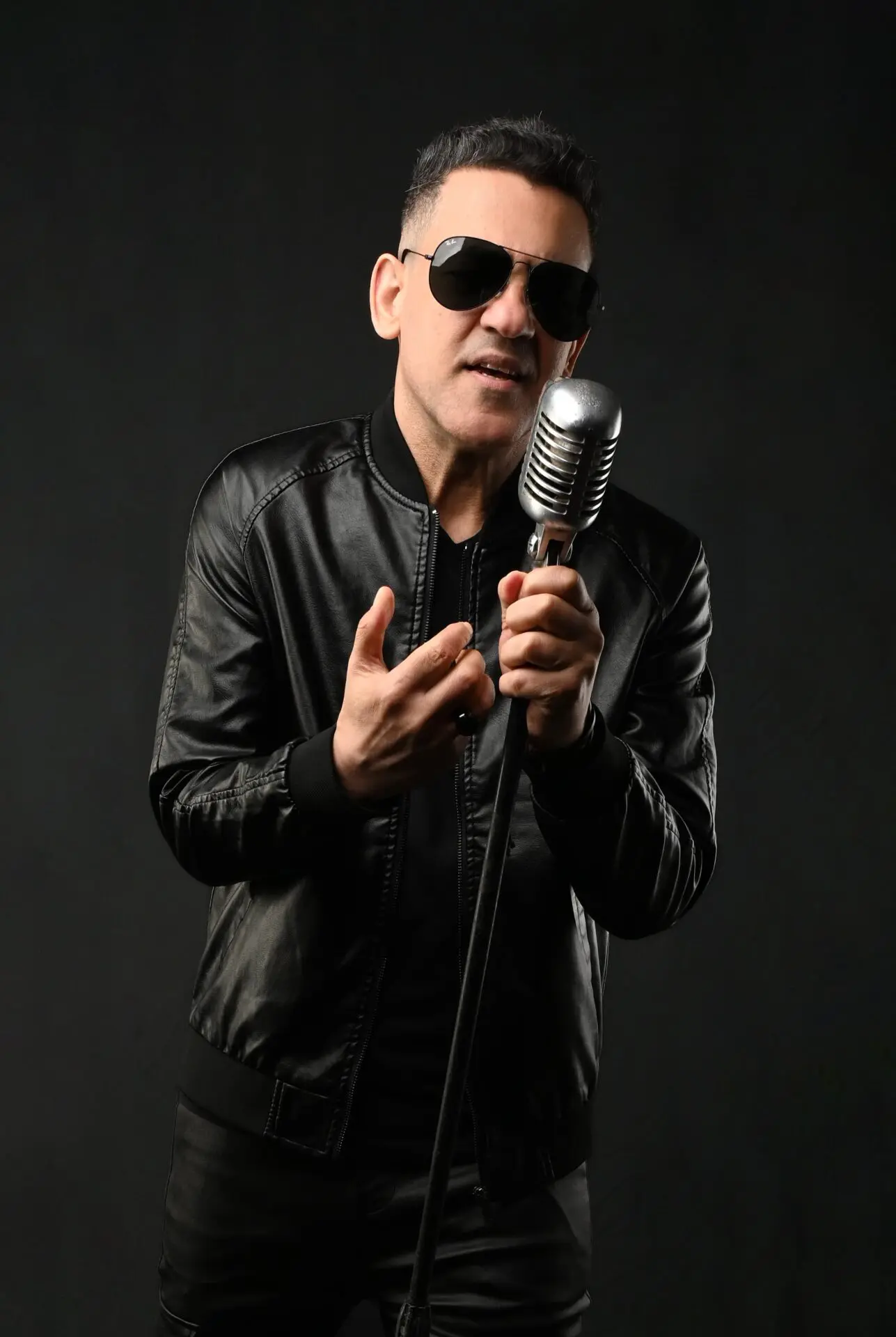 Raffy Díaz lanza su nuevo sencillo “La Mitad”