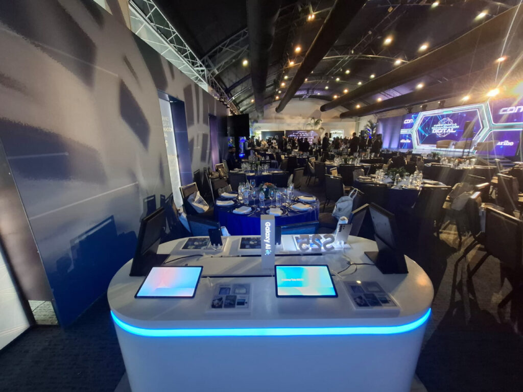 Samsung presentó su stand en el evento de CDN y El Caribe