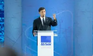Manuel Estrella destaca pilares del crecimiento económico de Santiago y el Cibao durante conferencia