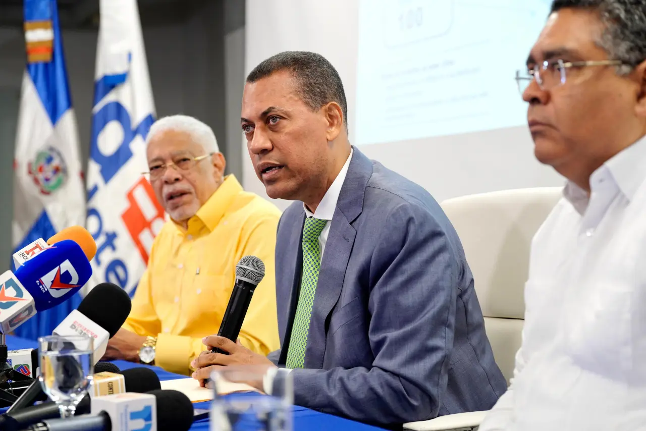 INDOTEL da 30 días a operadoras para depurar líneas móviles