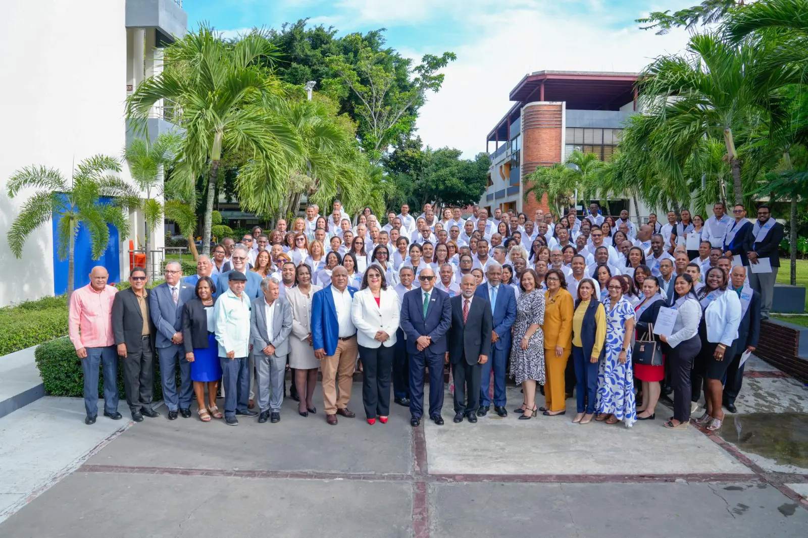 INFOTEP entrega certificados a 230 dirigentes de la ADP