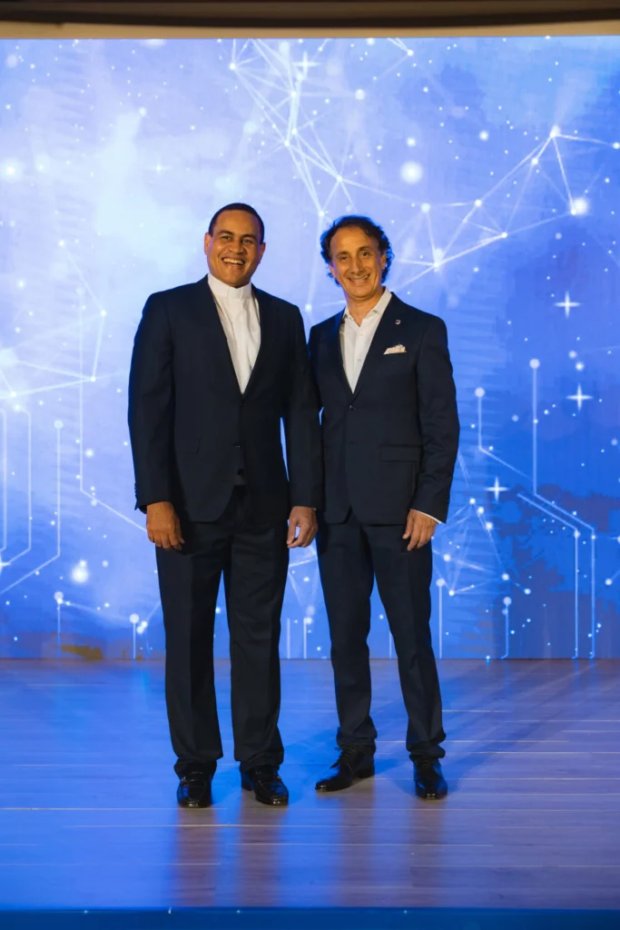 UNIPAGO y la UCSD inauguran auditorio tecnológico de alto nivel en apuesta conjunta por la educación y el futuro digital del país (2)