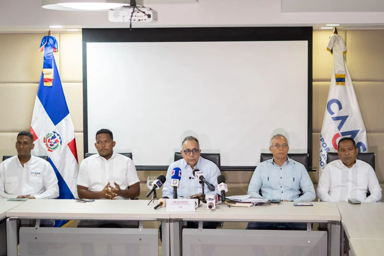 CAASD desarrolla 54 obras para optimizar el servicio