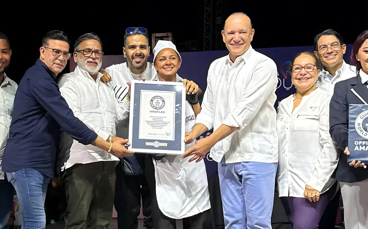 El restaurante dominicano Amigos Seafood Steak House inscribe su nombre en el Guinness