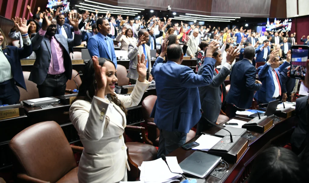 Cámara de Diputados vota nuevo Código Penal en sesión nocturna