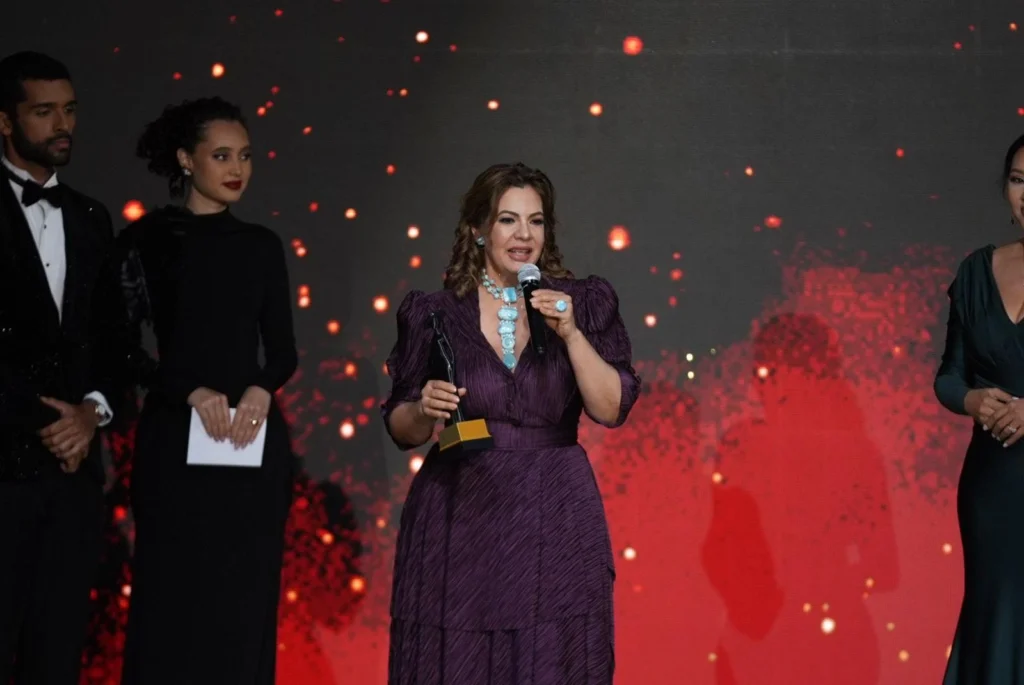 La reconocida diseñadora dominicana Gisselle Mancebo fue galardonada en la categoría Diseñadora de Joyas