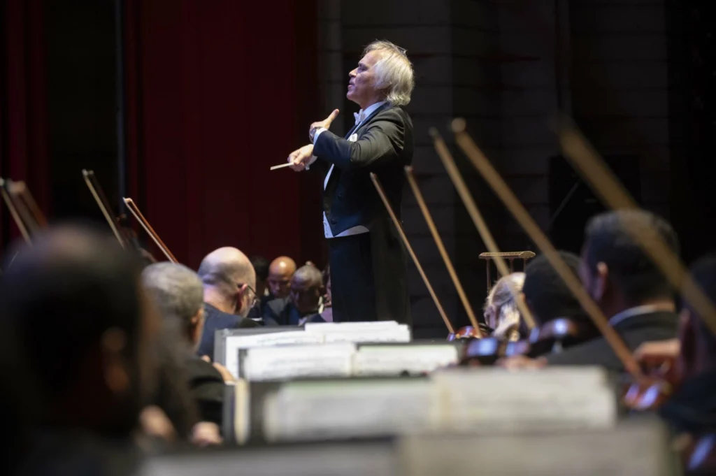 José Antonio Molina ha logrado articular un repertorio de primera línea