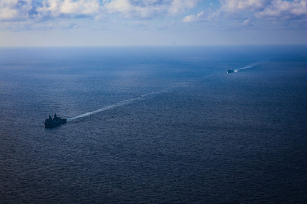 EE.UU. difunde primeras imágenes del buque de asalto anfibio USS Iwo Jima en el Caribe