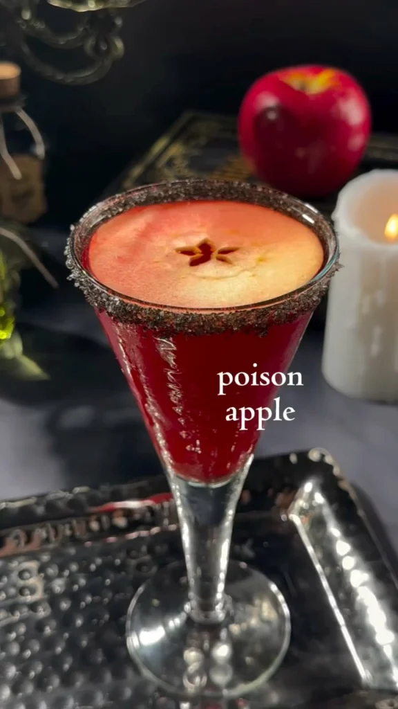 Tragos para Halloween: Manzana envenenada