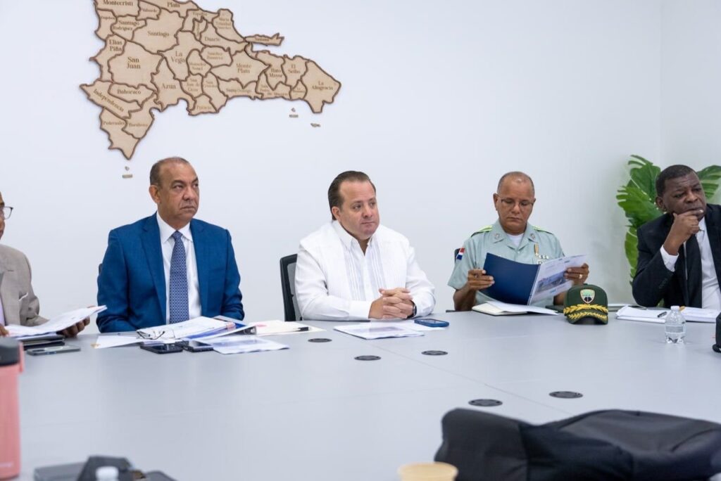 José Ignacio Paliza y Deligne Ascención precisaron que la primera fase aplicará en Santo Domingo y Santiago