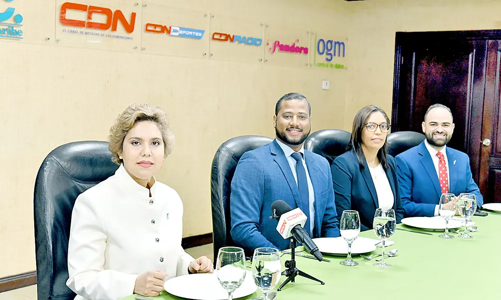 María Elena Vázquez, José Beltré, Liverca Gómez y José Miguel García, de Procompetencia. Foto: Danny Polanco