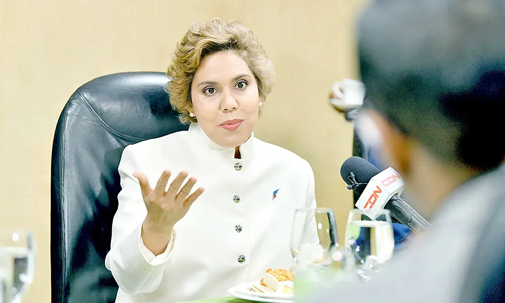 María Elena Vásquez abordó distintos tópicos de su área de competencia en la institución. Foto: Danny Polanco