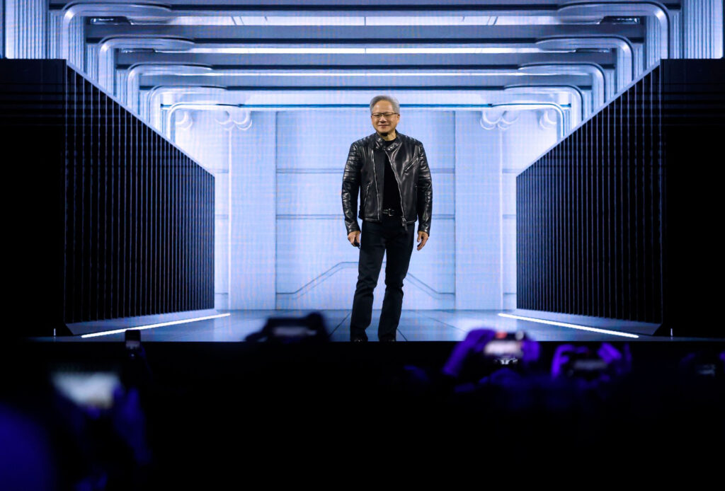 A Jensen Huang, fundador de Nvidia, lo veneran como a un “Steve Jobs de los chips”.