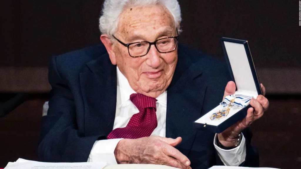 Nobel de la Paz para Henry Kissinger