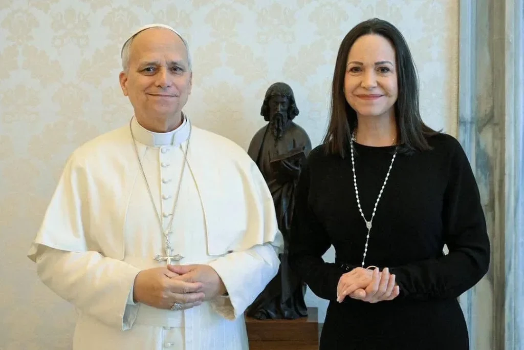 El papa León XIV y María Corina Machado