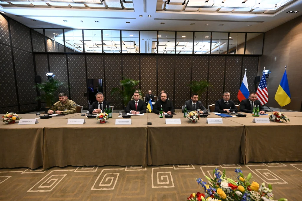Negociaciones entre Rusia, Ucrania y EE. UU inician en Ginebra