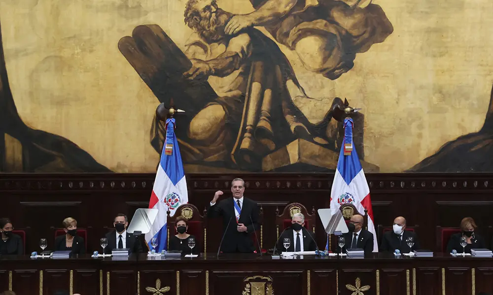 La primera rendición de cuentas de Abinader fue bajo protocolo Covid-19.