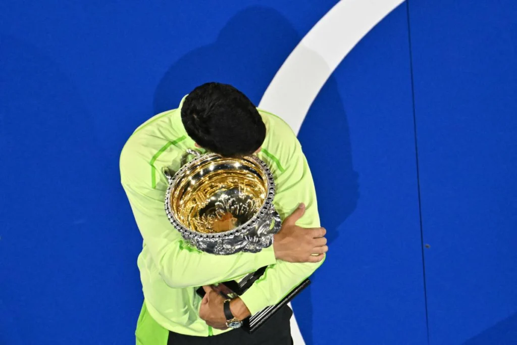 Alcaraz completa el Grand Slam con solo 22 años.
