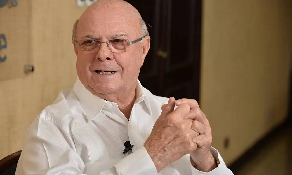 Hipólito: Abel lidera en el PLD y Omar supera a su padre