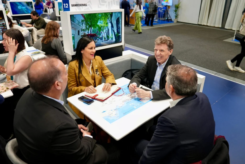 Banreservas identifica nuevas oportunidades inversión turística sostenible ITB Berlín 2026
