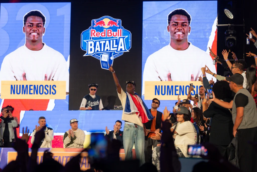Androide de Honduras se convierte en campeón de Red Bull Batalla Centroamérica 2026 Santo Domingo