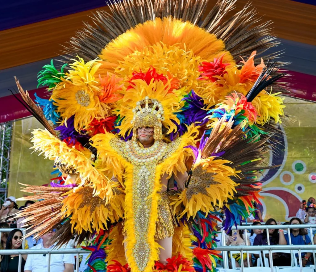 Carnaval de Santiago 2026 cierra con masiva asistencia