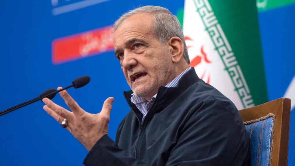 Presidente iraní: Teherán considera su deber vengar el asesinato de Jameneí
