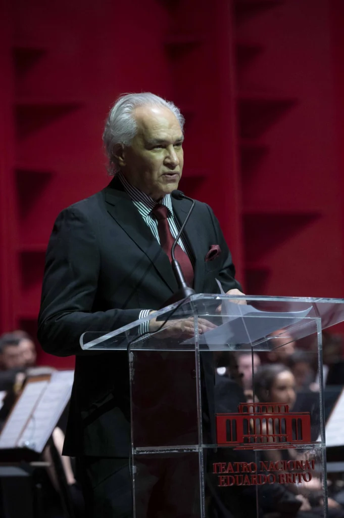 El maestro José Antonio Molina en la introducción a Tesoros de la Patria 2026