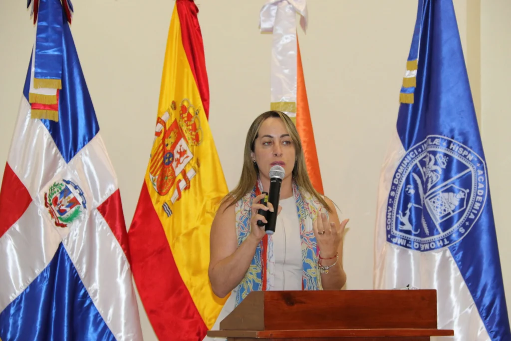 Jeannie Ferreras, oficial nacional de Programas de Género y Juventud de UNFPA.