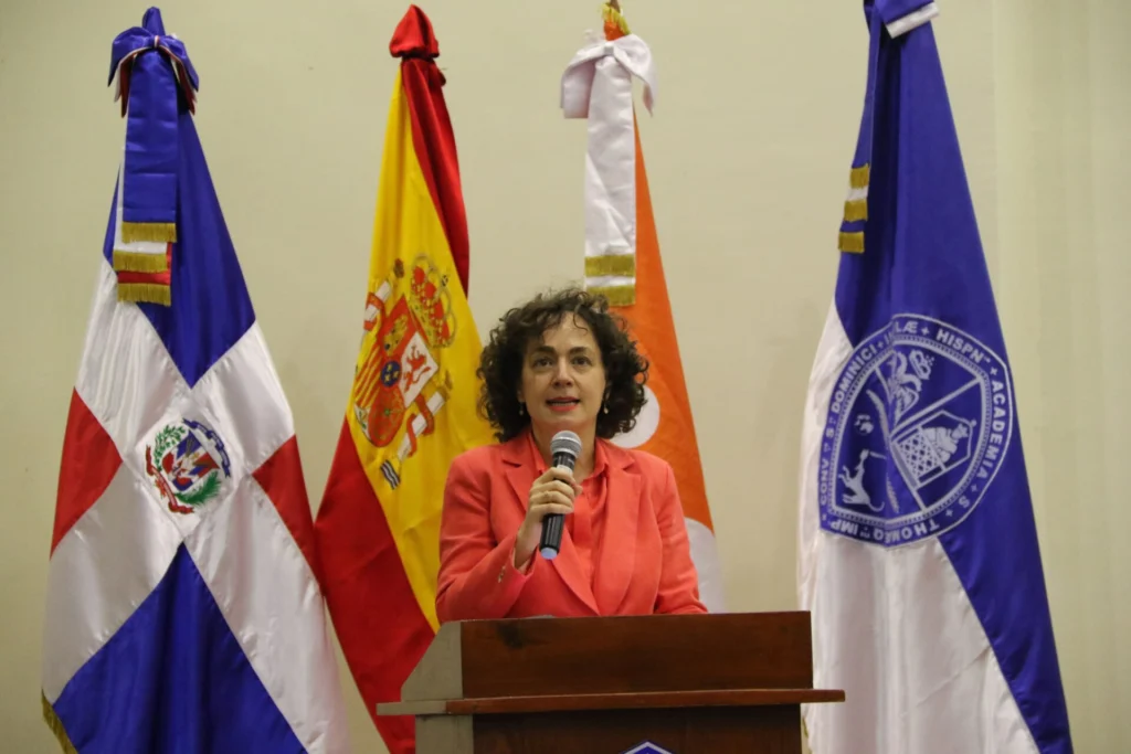 S. E. Lorea Arribalzaga, embajadora del Reino de España en el país.