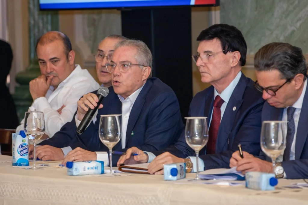 Abinader: no habrá aumentos en combustibles esta semana