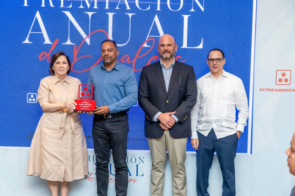 Georgia Anne Reid, José Hurtado, Eduardo Felix y Franklin Pla