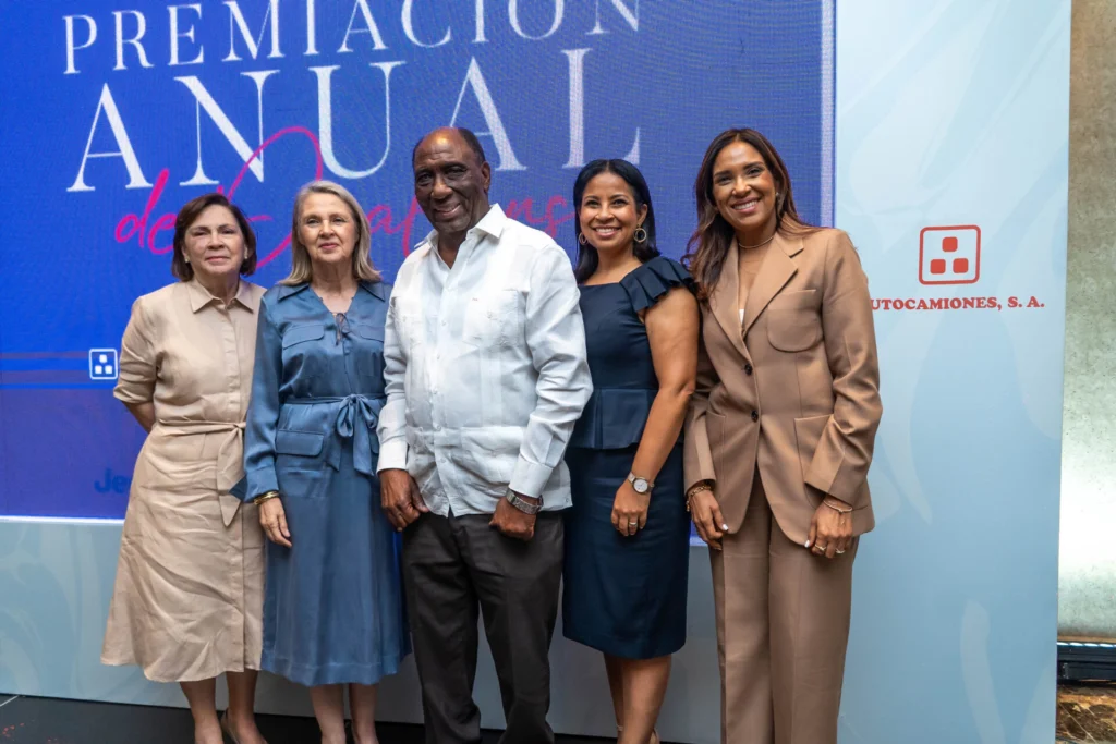 Georgia Anne Reid, Clara Reid de Frankenberg, José Cepín, Milvia Cepín y Freman Cepín