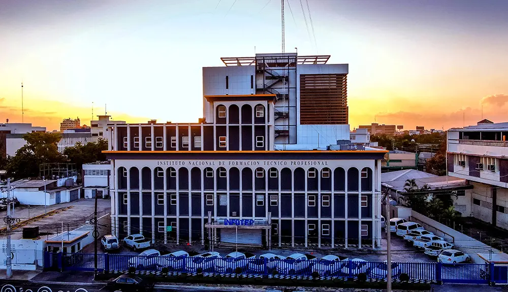 La sede del Infotep es un moderno edificio estructurado y equipado con altos estándares.