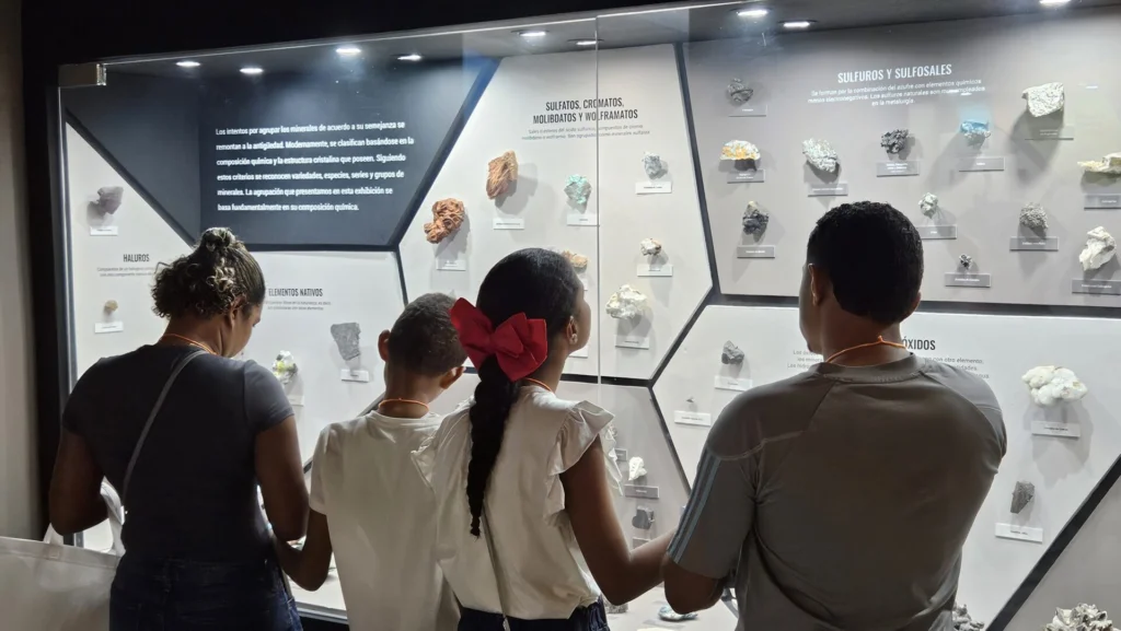 Los equipos participantes deberán recorrer el Museo en un tiempo determinado