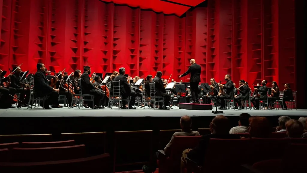 Amaury Sánchez celebró la música dominicana en el Teatro Nacional