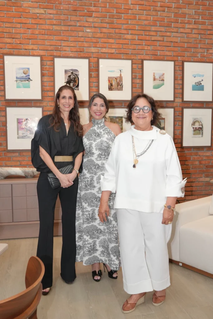 Alice Hieronimus, Desirée Hieronimus y Charo Gómez de Domínguez