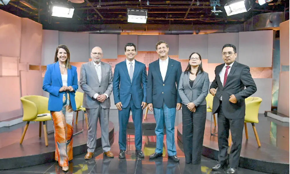 Katherine Hernández, Nelson Rodríguez, Wellington Arnaud, Manuel Estrella, Yanessi Espinal y Federico Jovine.
