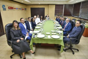 Embajadora de EE. UU. visita Multimedios del Caribe