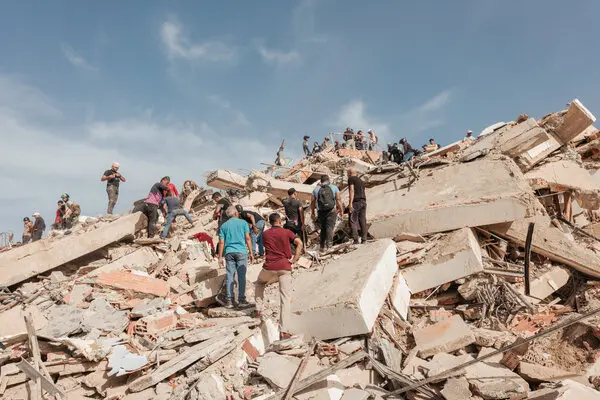 OMS alerta sobre riesgo de brotes de enfermedades tras los terremotos en Venezuela