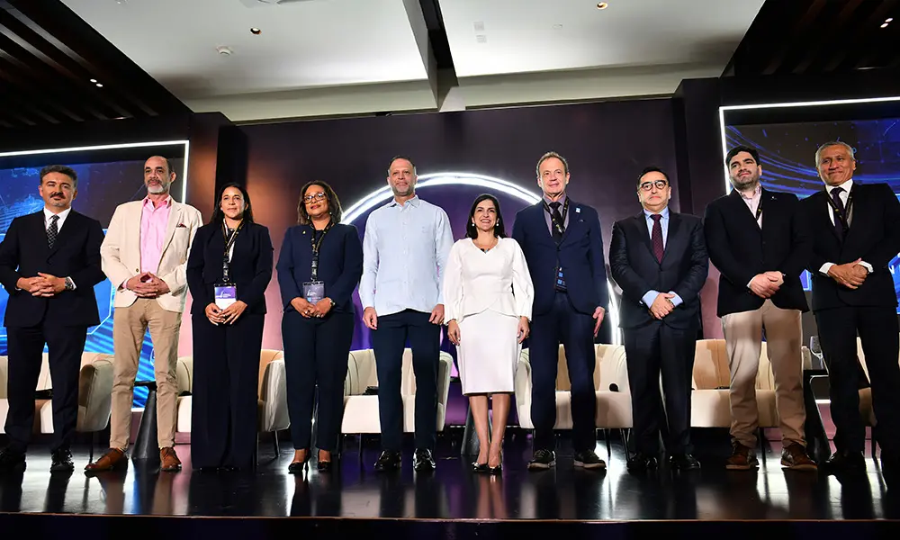 El Americas Investment culmina con compromiso de captar inversiones