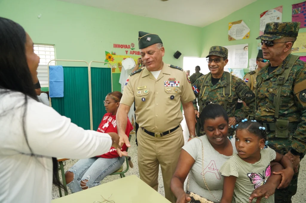 Salud, asistencia y esperanza llegan a Sabana de la Mar de la mano del Ministerio de Defensa