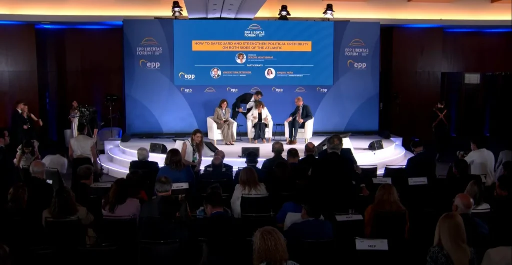En el foro participan