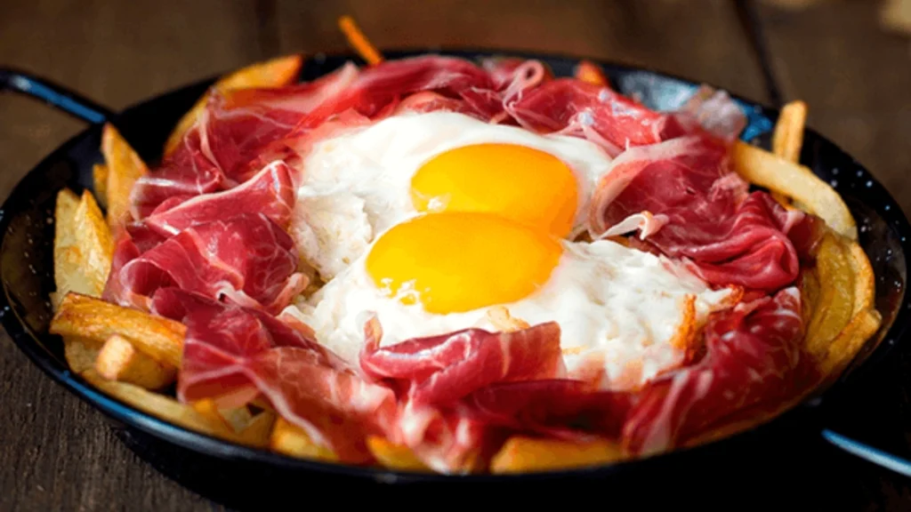Huevos fritos con jamón