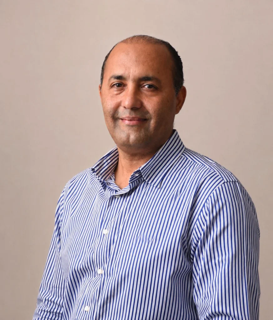 Charles Sánchez es el director de Sertelsa Televisión.