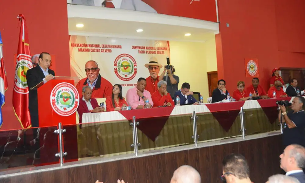 El macrotema partidario: Quique Antún seguirá al frente del PRSC hasta 2030, con una renuncia el mismo día